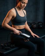 Pistolet de massage à embouts interchangeables – massage en profondeur pour les muscles et la récupération – image du produit 2