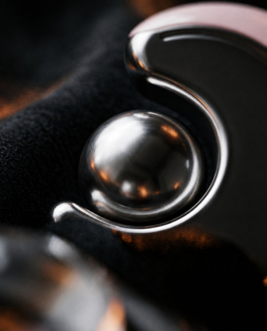Stainless steel face roller – a cooling refresher for your face in the morning – product image 4