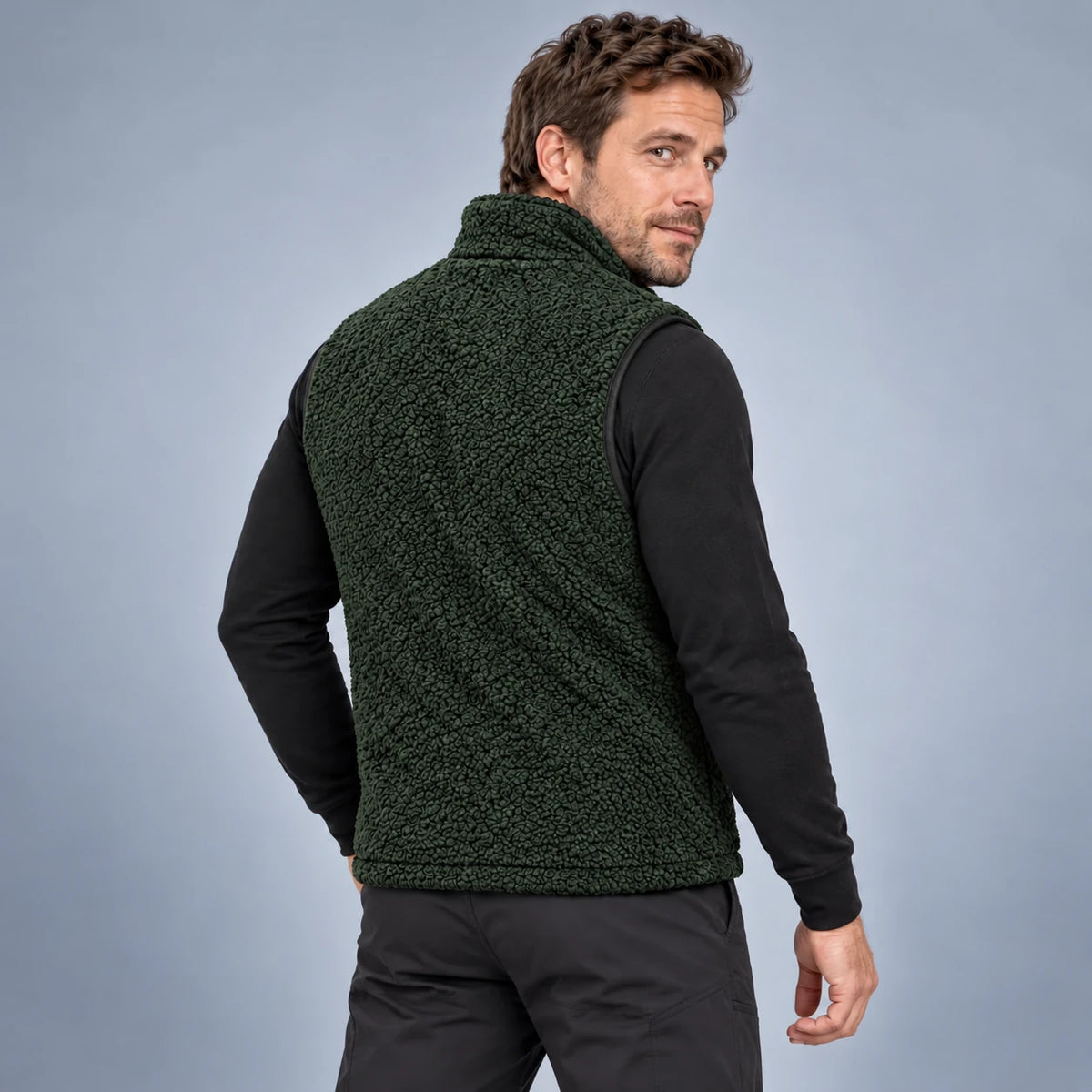 PyreFit Amparo in green – back view