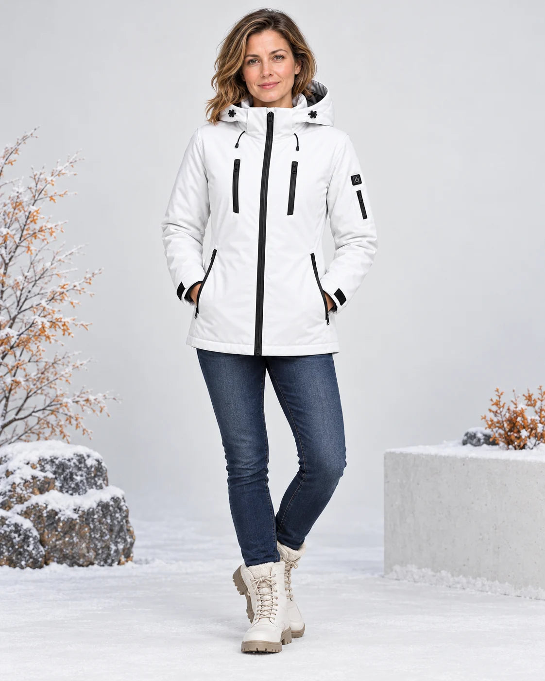 Parka chauffant pour femme PyreFit Glacio, vue en pied