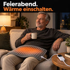 Coussin chauffant électrique PyreFit pendant une pause tranquille sur le canapé