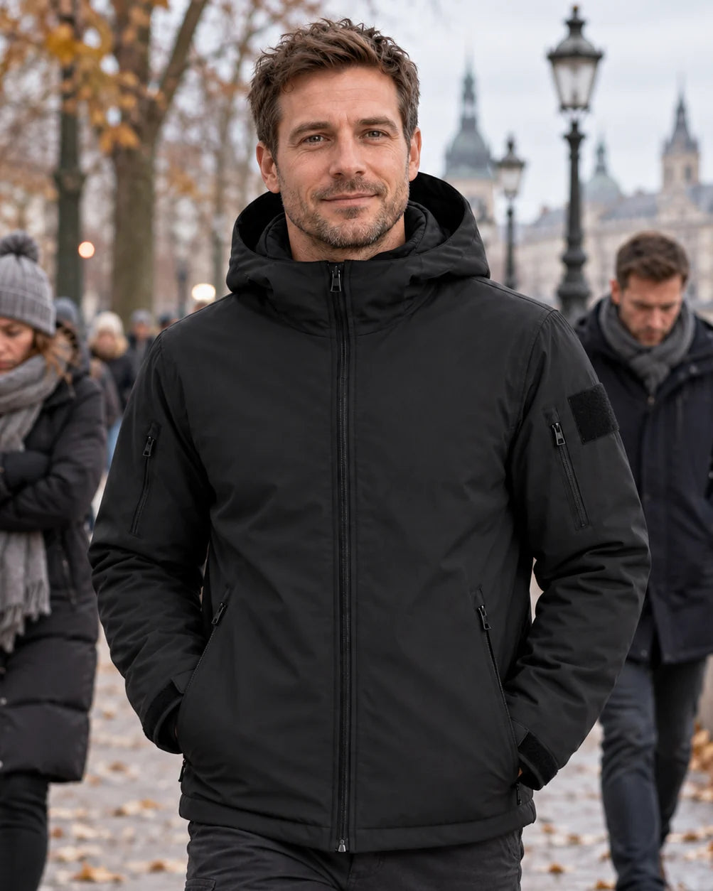 Heated everyday jacket PyreFit Summaro on a winter day: in between seasons