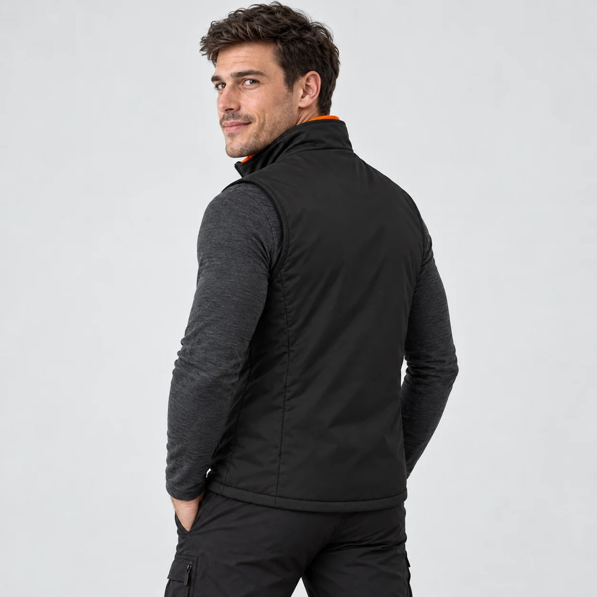Veste chauffante sans manches sport pour homme PyreFit Ventaro, vue de dos