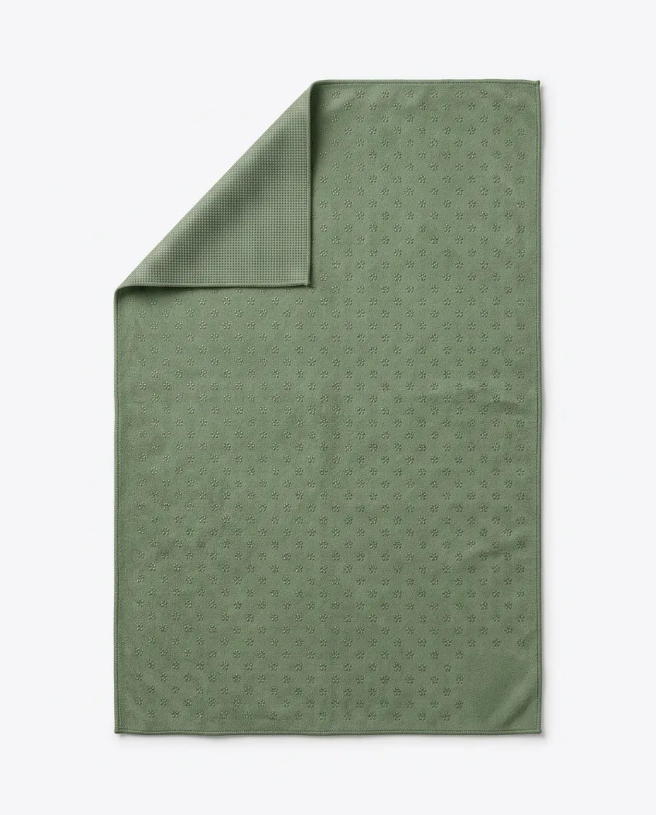Non-Slip Yoga Towel with Silicone Grip Dots – Quick-Dry Cover for Hot Yoga and Pilates – product image 11