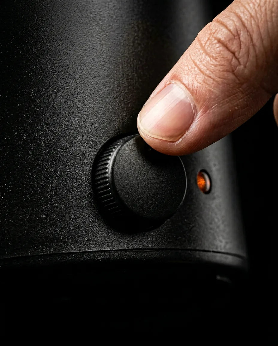 At-home wax warmer – even heat for smooth skin on legs and arms – product image 4
