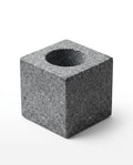 Présentoir à huiles essentielles en granit – support sculptural pour sauna et spa – image du produit 1