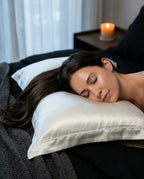 Mulberry silk pillowcase – gentle on hair and skin, cool while you sleep – product image 2
