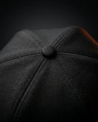 LED red light cap for the scalp – black outer fabric with seams
