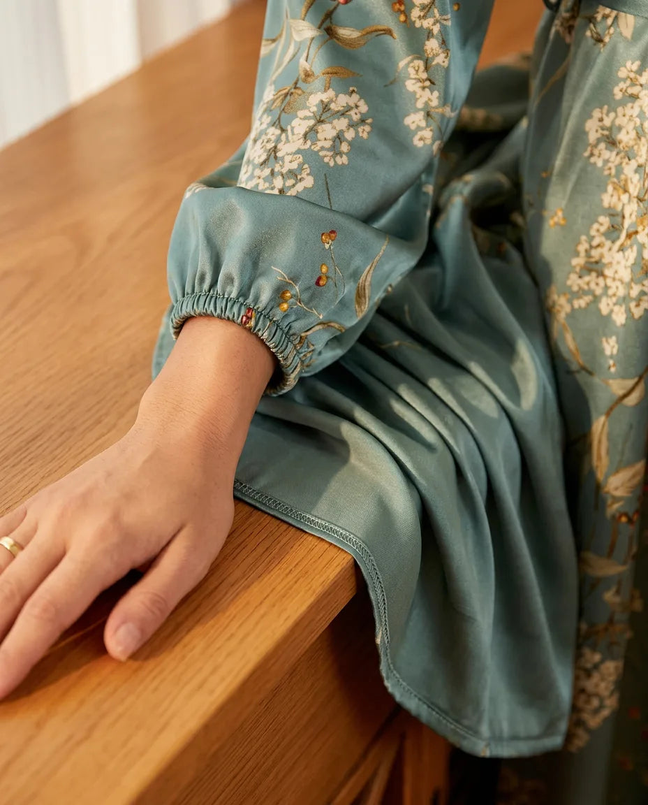 Women's Satin Robe – Lightweight Lounge Robe for Mornings and Evenings – product image 6