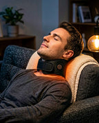 USB neck warmer – man wearing the band in an armchair
