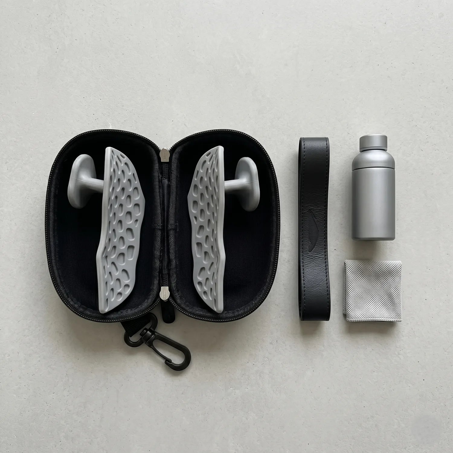 Minimal gear. Maximum comfort.