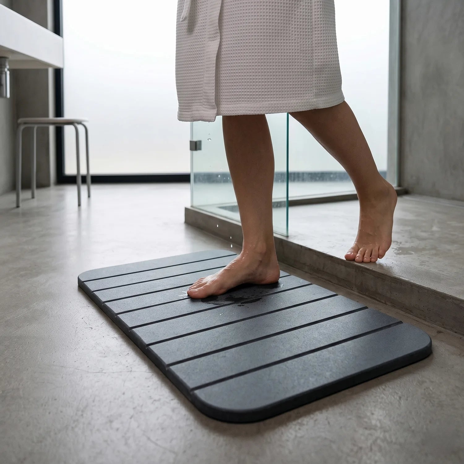 Dry floors. With every step.